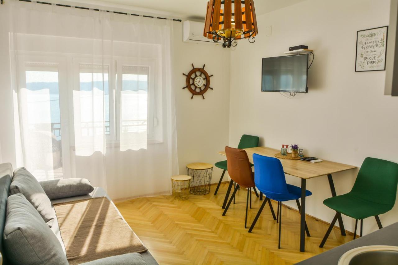 Apartmani Krijesnica 塞尼 外观 照片