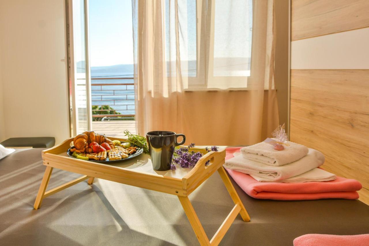 Apartmani Krijesnica 塞尼 外观 照片