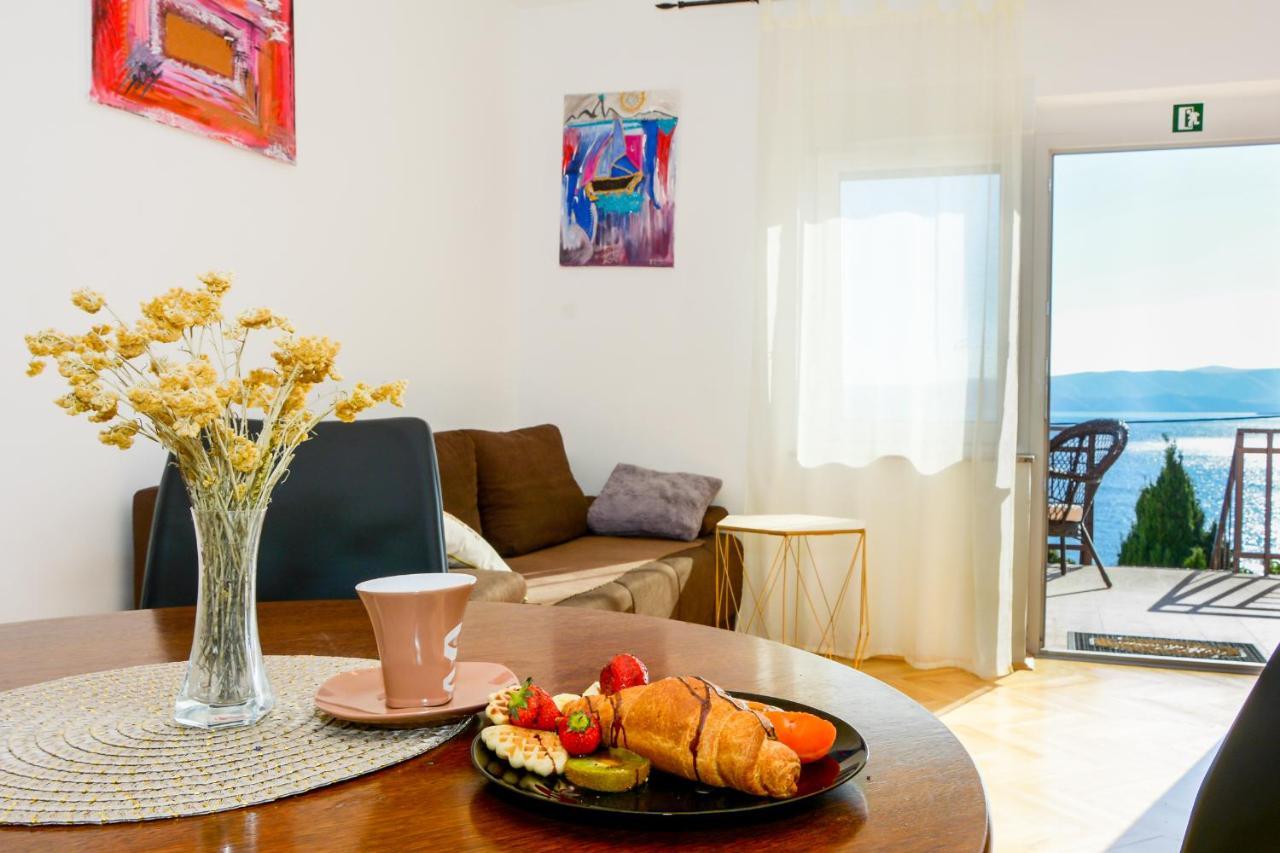 Apartmani Krijesnica 塞尼 外观 照片