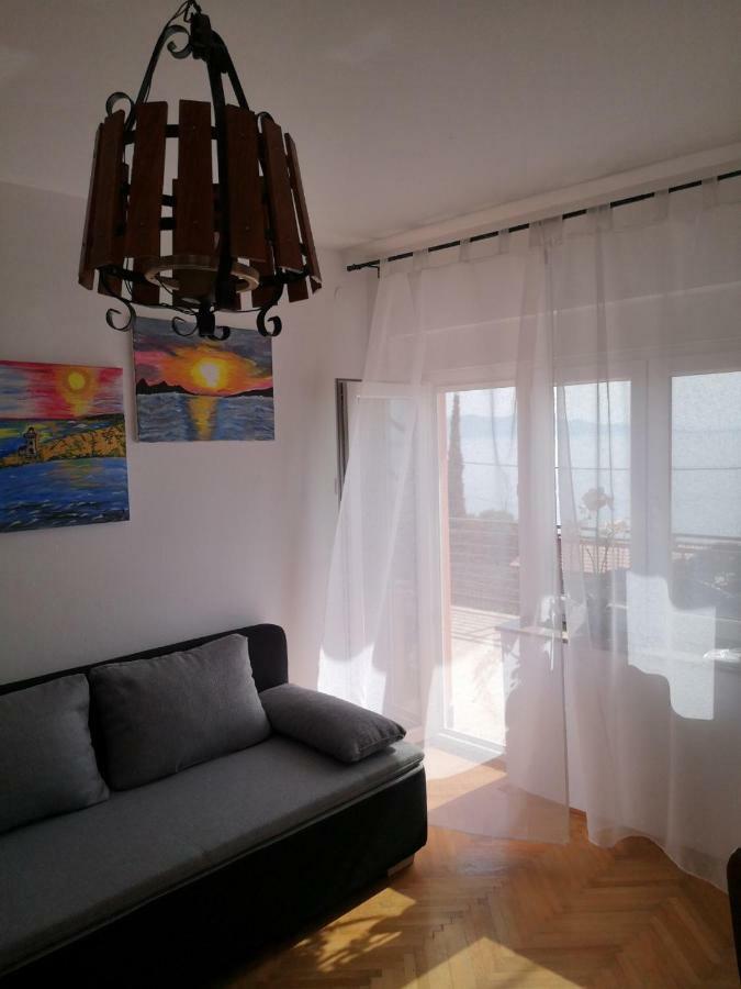 Apartmani Krijesnica 塞尼 外观 照片
